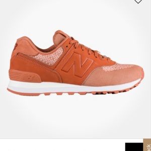 New balance 574 classic in Dusted Peach